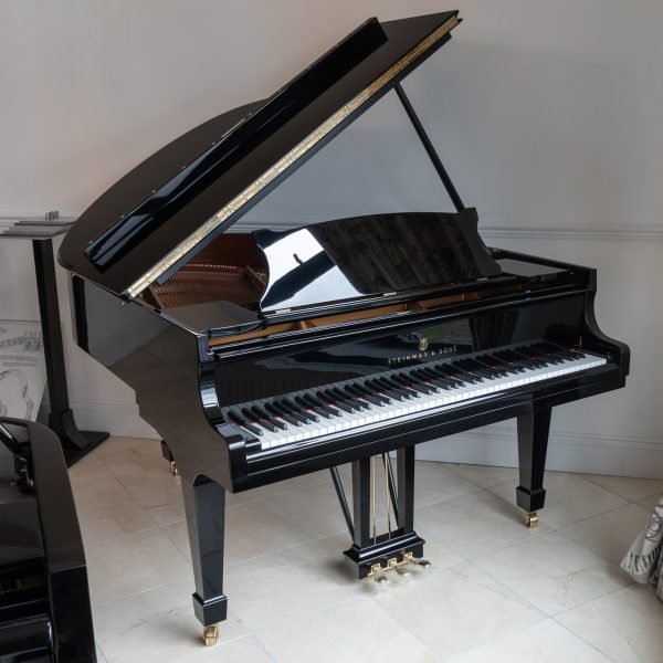 Used Steinway Model M Grand Piano - c2005