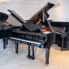 Steinway model M polished black