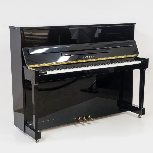 Yamaha E116T polished black