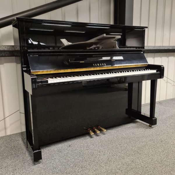 Yamaha MC1OA Upright Piano - c1993