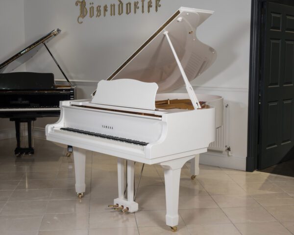 Yamaha C3 Grand Piano - c2002