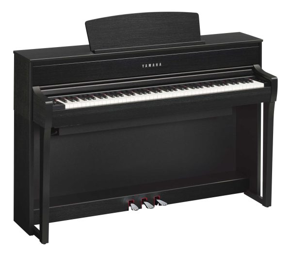 New Yamaha Clavinova CLP-675 Digital Piano