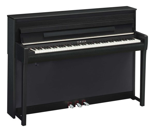 New Yamaha Clavinova CLP-685 Digital Piano