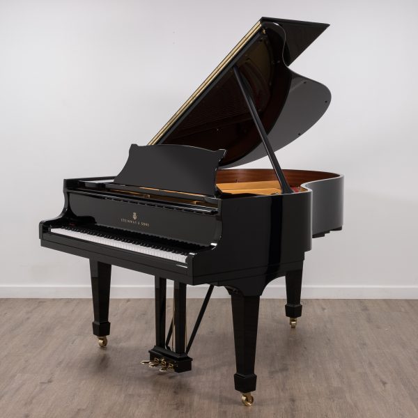 Steinway & Sons Model M Grand Piano - c2003