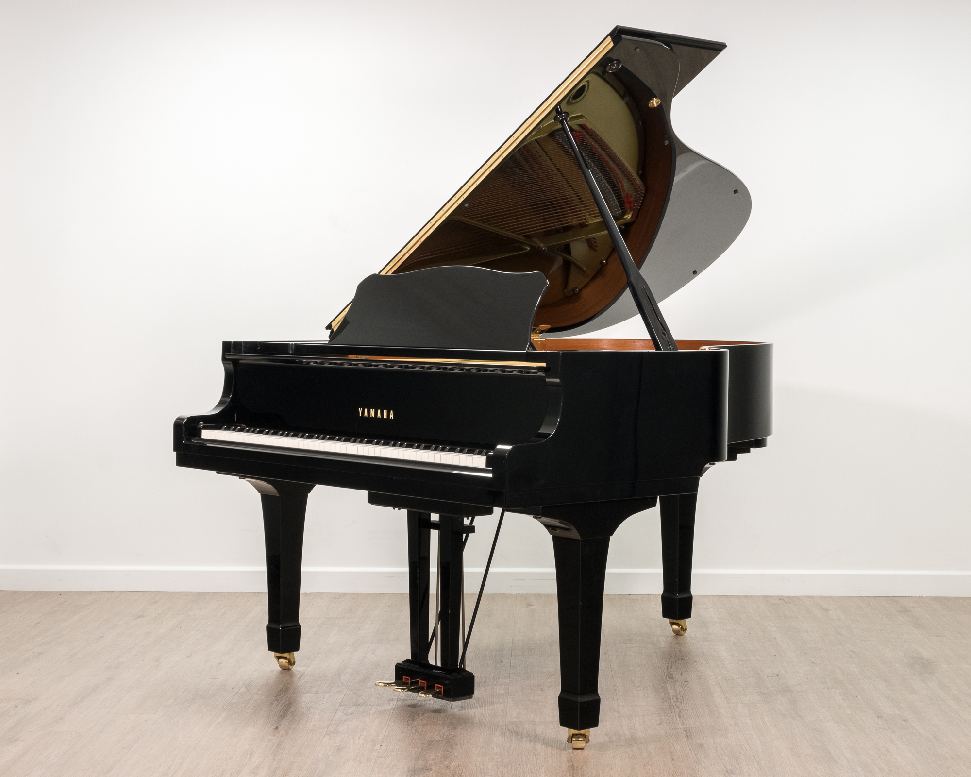 Yamaha C3 Grand Piano - c1993