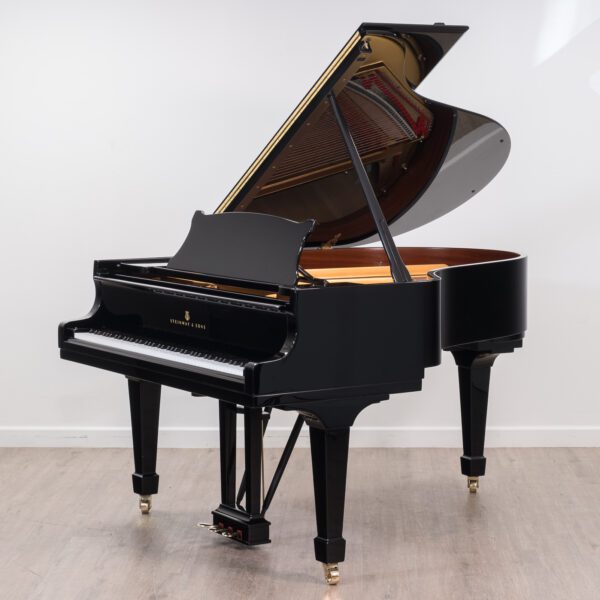 Steinway Model O Grand Piano in Polished Ebony