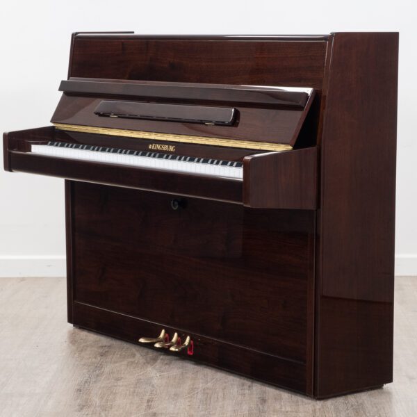 Kingsburg 109 Upright Piano in Polished Walnut