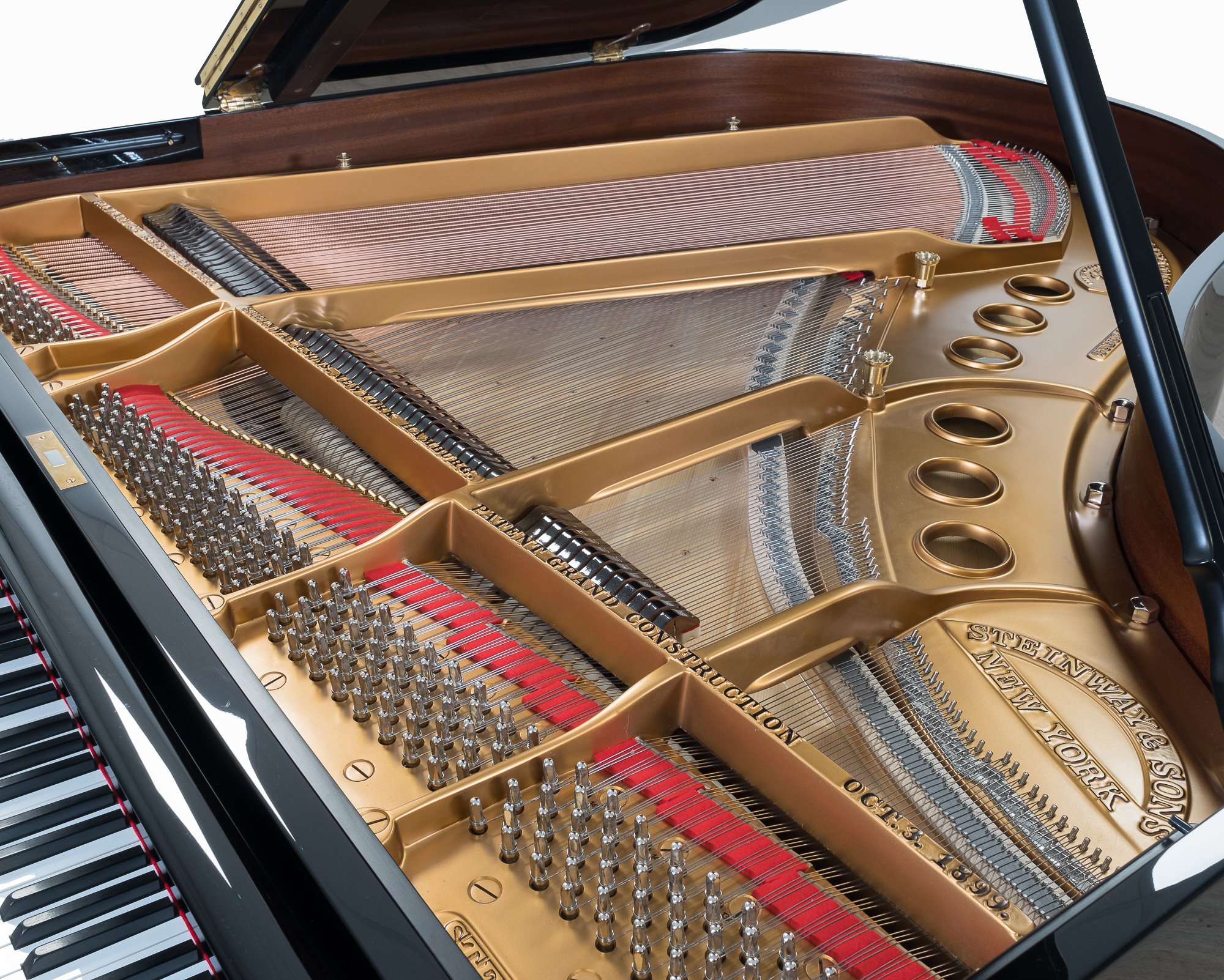 Steinway Model M Grand Piano in polished black