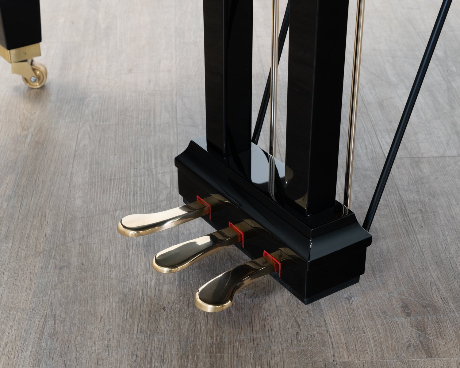 Kawai GM-10 grand piano in black