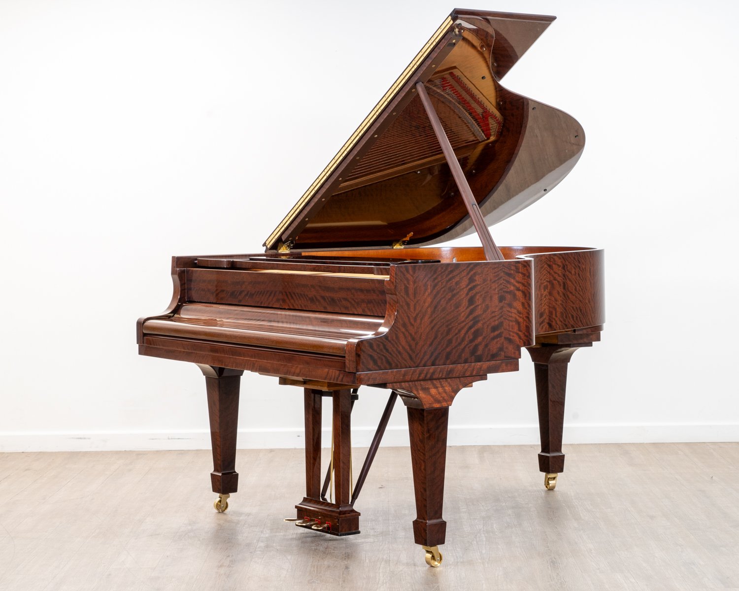 Steinway & Sons Model O Grand Piano in Fiddleback Mahogany