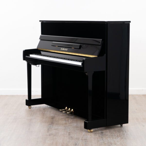 Yamaha P116 Silent Upright Piano in polished black