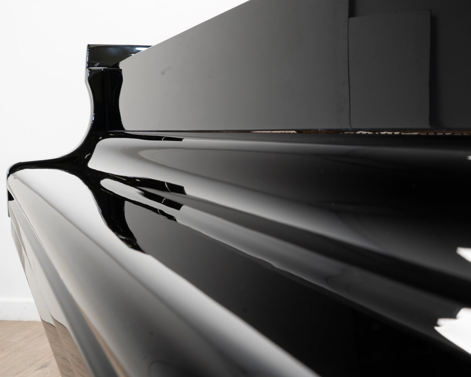 Steinway Model M Grand Piano in Black