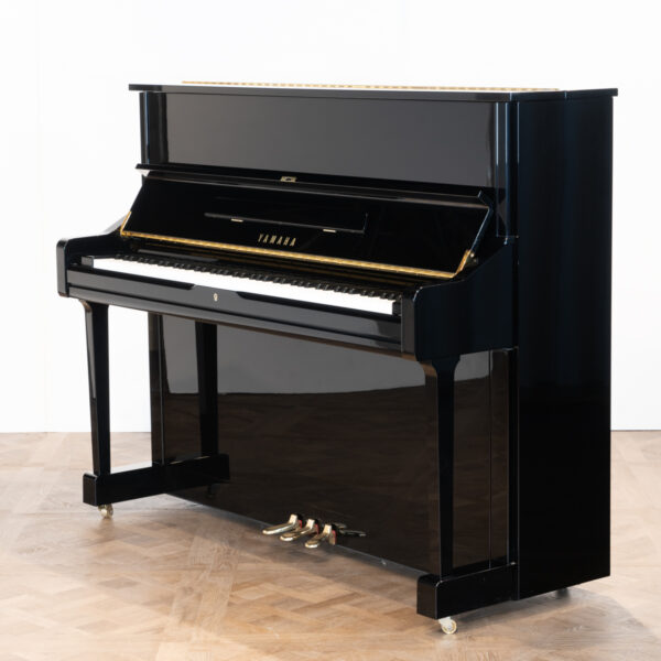 Yamaha U1 Upright Piano - c2002