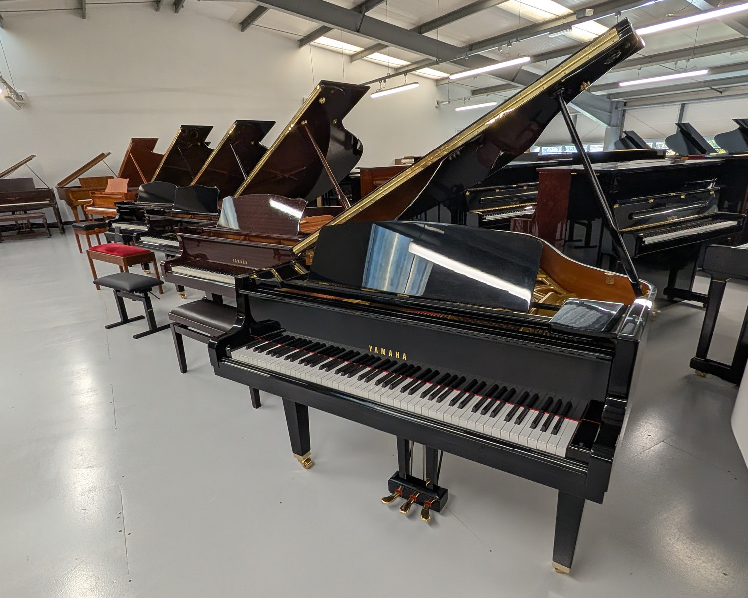 Yamaha GH1B Grand Piano - c1991