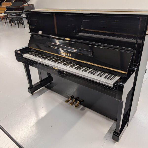 Yamaha U1 Upright Piano - c1975