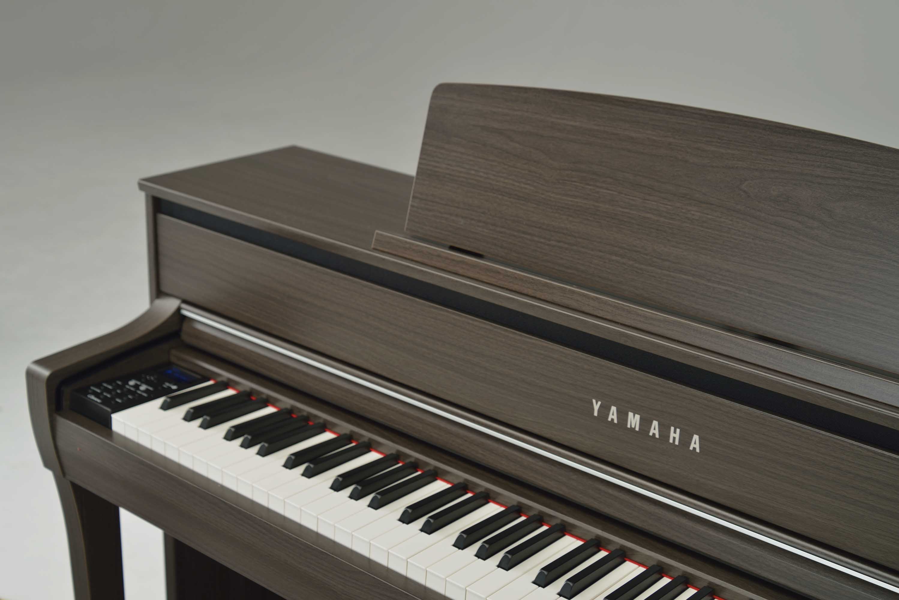 Yamaha Clp 675